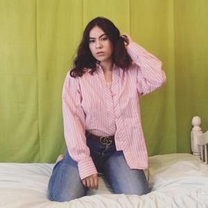 Meet your Posher, Esmeralda